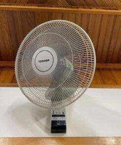 Quạt treo tường điều khiển từ xa Toshiba F-WSA20(H)VN