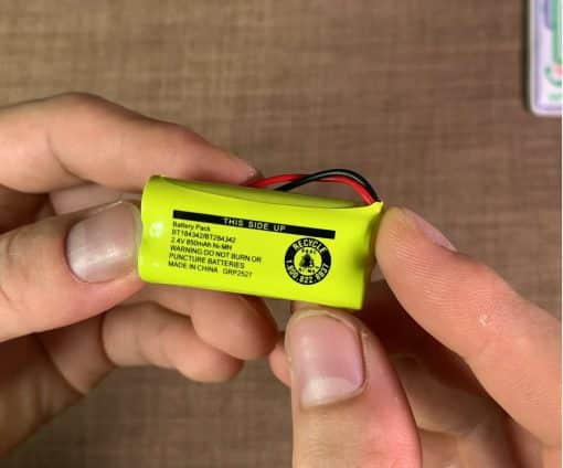 Pin điện thoại ghép 2 pin đũa AAA Ni-MH 2.4V kèm jack cắm BT184342 BT284342 L227