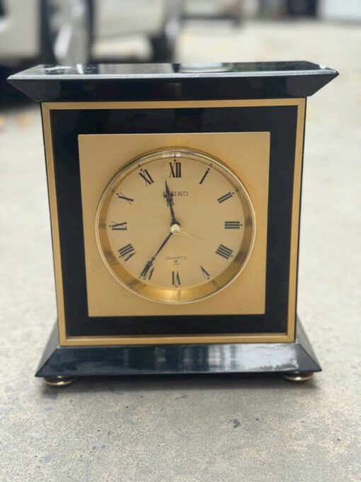 Đồng hồ để bàn thạch anh SEIKO QW422A
