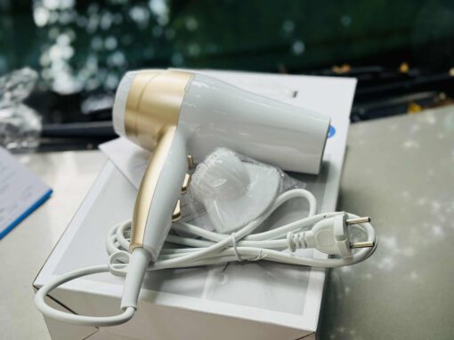 Máy sấy tóc công suất 2200W 3 chế độ nhiệt LocknLock ENA136WHT